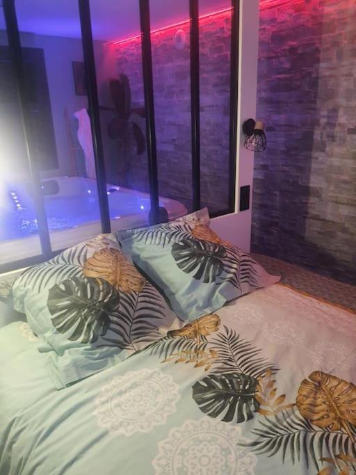 פרפיניין Superbe Appartement Avec Jacuzzi Et Exterieur מראה חיצוני תמונה