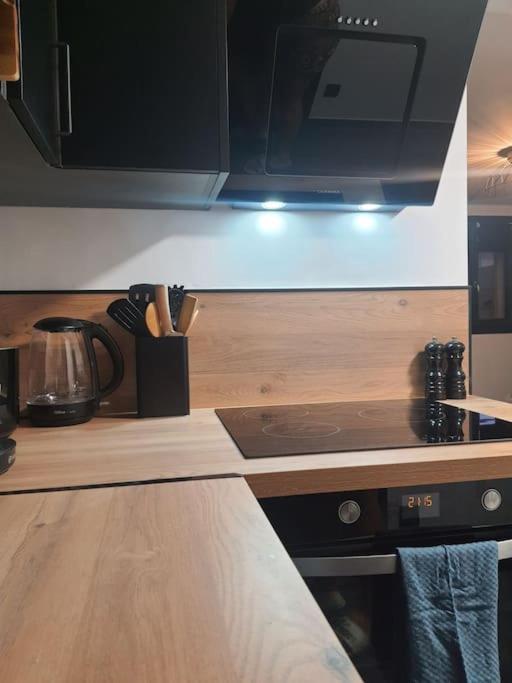 פרפיניין Superbe Appartement Avec Jacuzzi Et Exterieur מראה חיצוני תמונה